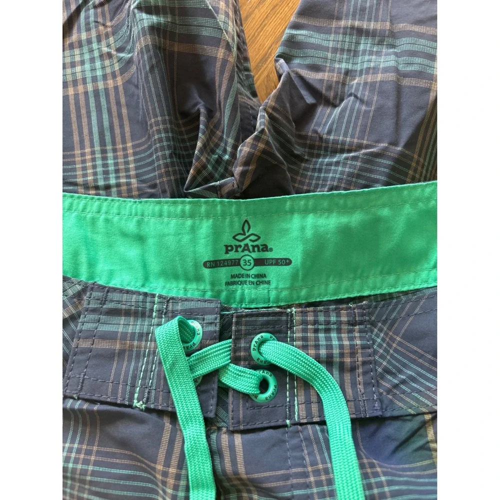 Prana men's size 35 blue board‎ shorts plaid